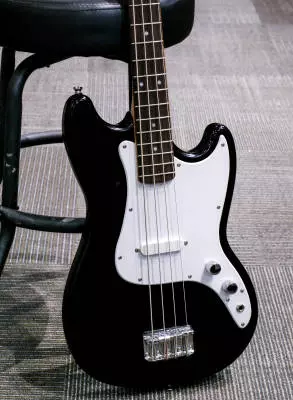 Store Special Product - Squier - Sonic Bronco Bass, Laurel Fingerboard - Black